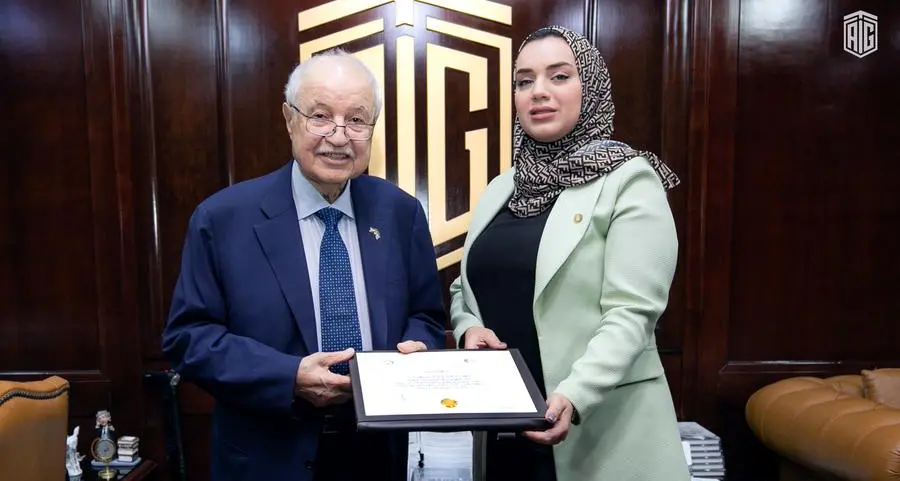 Dr. Abu-Ghazaleh presents accreditation certificates to ‘Blue Icon’ and ‘Creative Network’ Training Centers