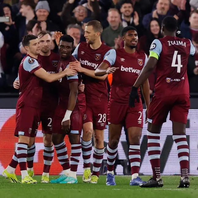 England eye fifth Champions League spot as gap closes on Germany