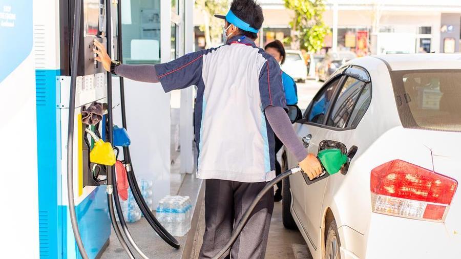 إنفوجرافك: كم يبلغ سعر البنزين في الدول العربية؟