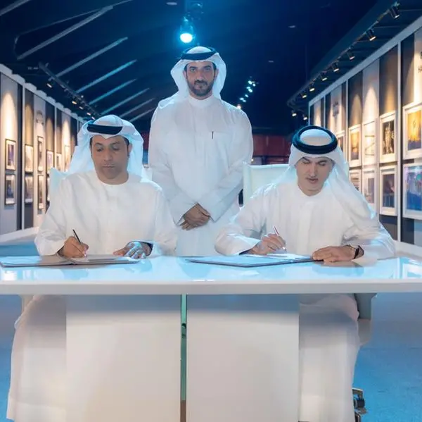 Sultan bin Ahmed witnesses Xposure, Invest Bank sponsorship signing