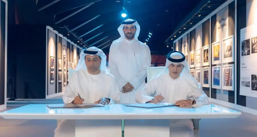 Sultan bin Ahmed witnesses Xposure, Invest Bank sponsorship signing