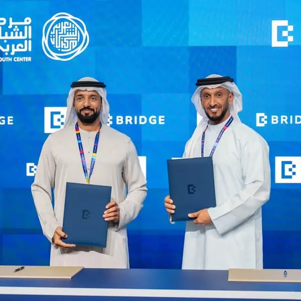 Arab Youth Center signs two strategic MoUs with BRIDGE and Visioneers