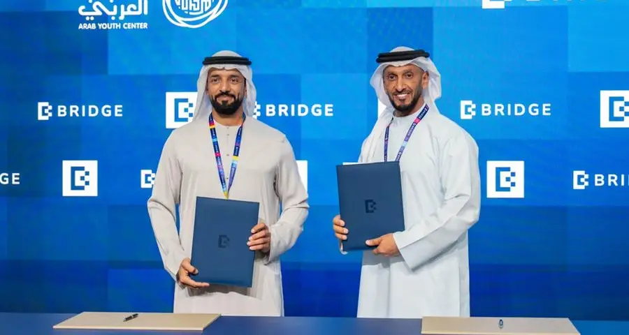 Arab Youth Center signs two strategic MoUs with BRIDGE and Visioneers