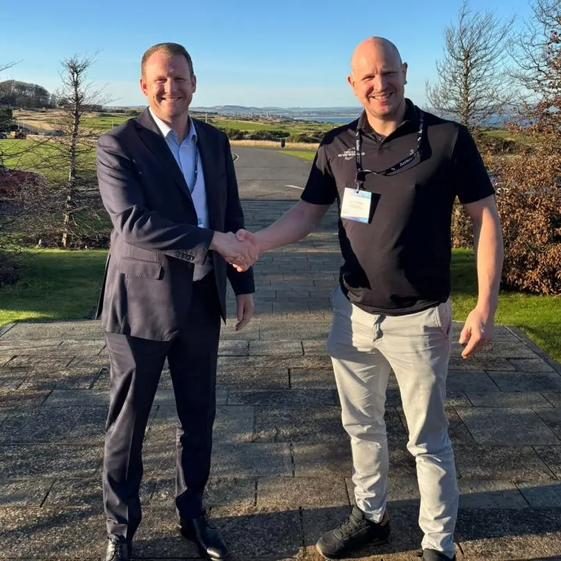 Decom Engineering and subsea technology and engineering specialist Unique Group sign MoU