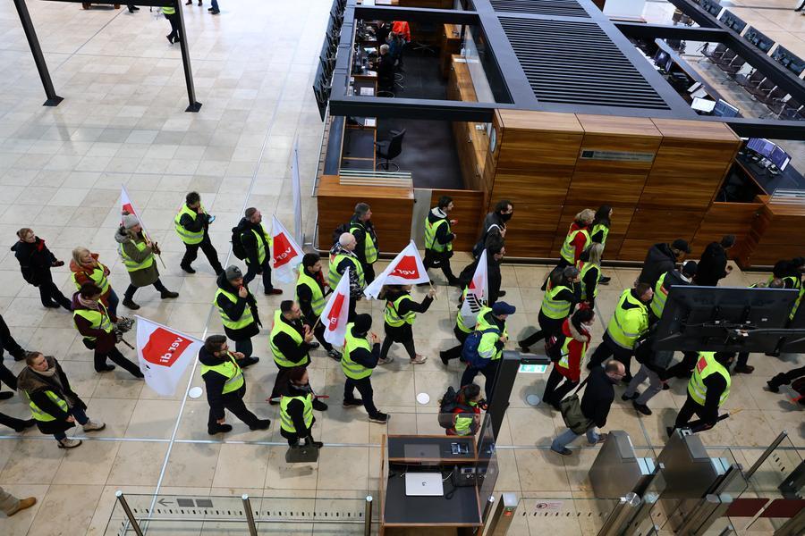 Der Lohnstreik der deutschen Arbeiter ist eine Frage des Überlebens, sagt der Gewerkschaftschef der Bild