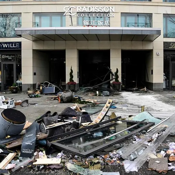 1,500 fish die as huge Berlin aquarium bursts