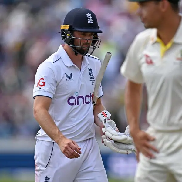Woakes calls on England to summon spirit of 2019 in Headingley run chase