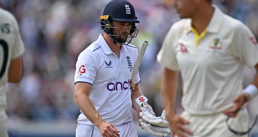Woakes calls on England to summon spirit of 2019 in Headingley run chase