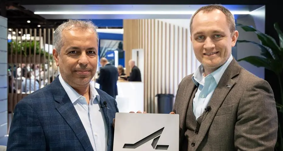 Operational Excellence Award presented to Dubai Airports