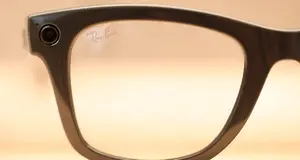 Meta, Ray-Ban maker extend smart glasses partnership