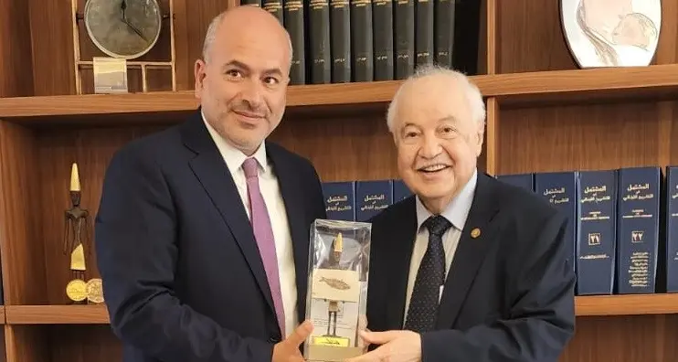 رئيس بلدية جبيل يستقبل الدكتور طلال أبوغزاله
