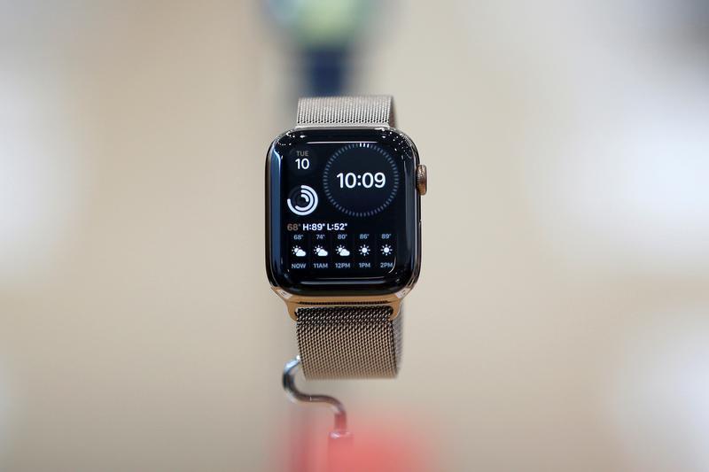 Apple to bring blood oxygen feature to some US watches with software update