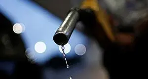 السودان يرفع سعر البنزين 8% لشهر فبراير