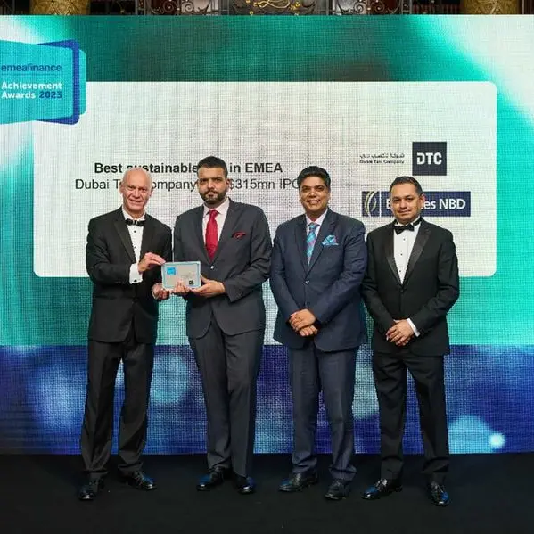 Dubai Taxi clinches two prestigious global awards in the financial markets sector