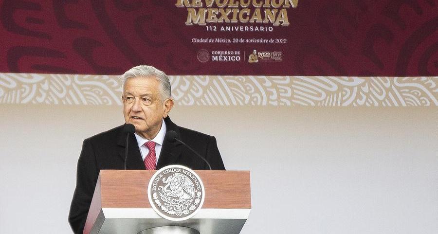Mexico president to 'show muscle' at big political rally