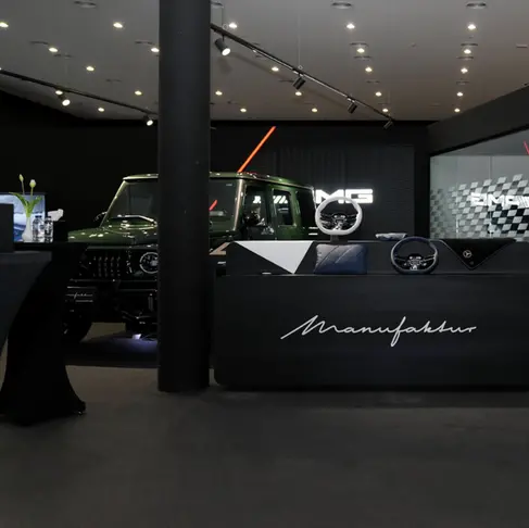 Mercedes-Benz MANUFAKTUR Week showcases art and automotive craftsmanship in Abu Dhabi