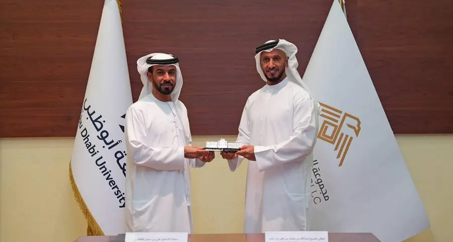 Abu Dhabi University and United Al Saqer Group announce cooperation agreement to establish a scientific research center