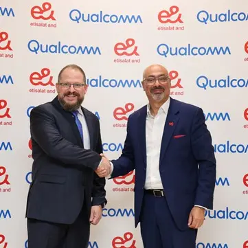 Qualcomm and e& collaborate on AI at the edge to drive transformation in the UAE