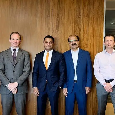 Qatari and French companies sign ship-owning agreement