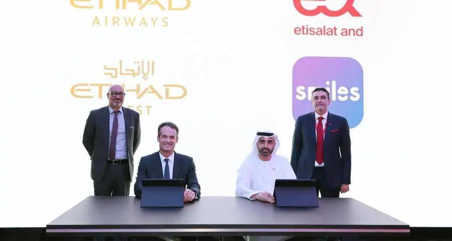 Etihad Airways and e& UAE sign strategic MoU to boost loyalty programmes and destination marketing