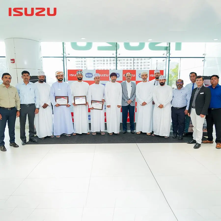 Isuzu and OTE recognize employees with training completion certificates