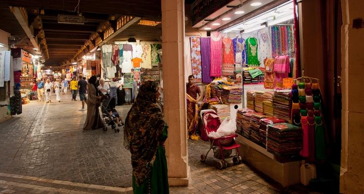 التضخم السنوي في عُمان يرتفع لأول مرة في 2021