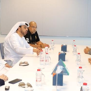 غرفة تجارة دبي تبحث مع مجموعة عمل أصحاب معارض السيارات المستعملة فرص وتحديات وأولويات قطاع بالإمارة