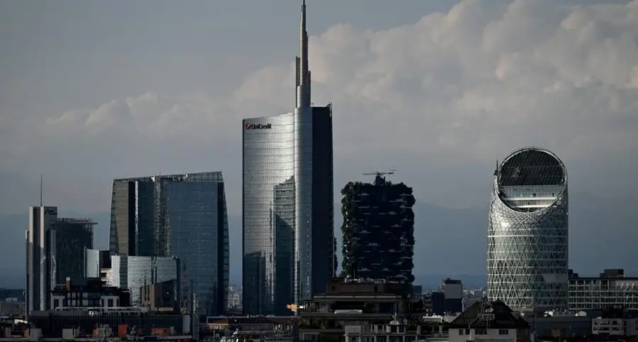 UniCredit ups stake in Commerzbank to 21%