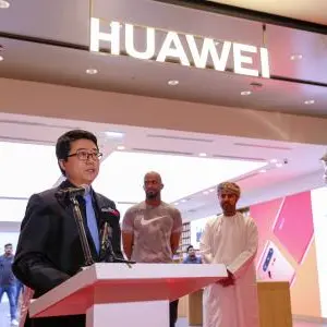 HUAWEI inaugurates its largest experience store in Oman at City Centre Muscat