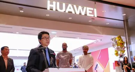 HUAWEI inaugurates its largest experience store in Oman at City Centre Muscat