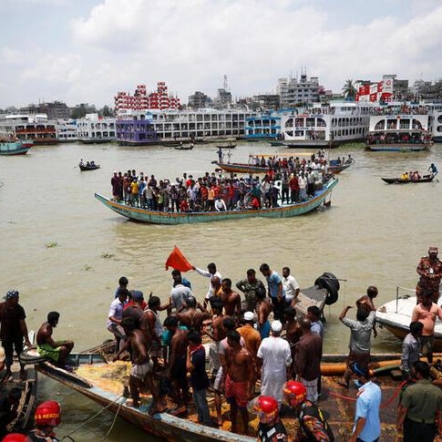 Bangladesh ferry disaster death toll climbs to 40
