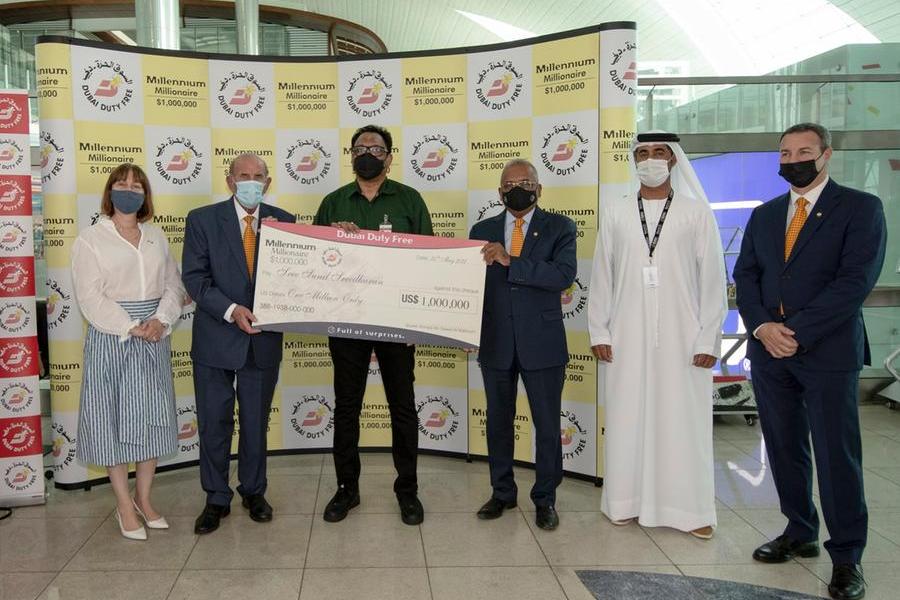 Two Indian expat wins US$1mln each in DDF Millennium Millionaire promotion
