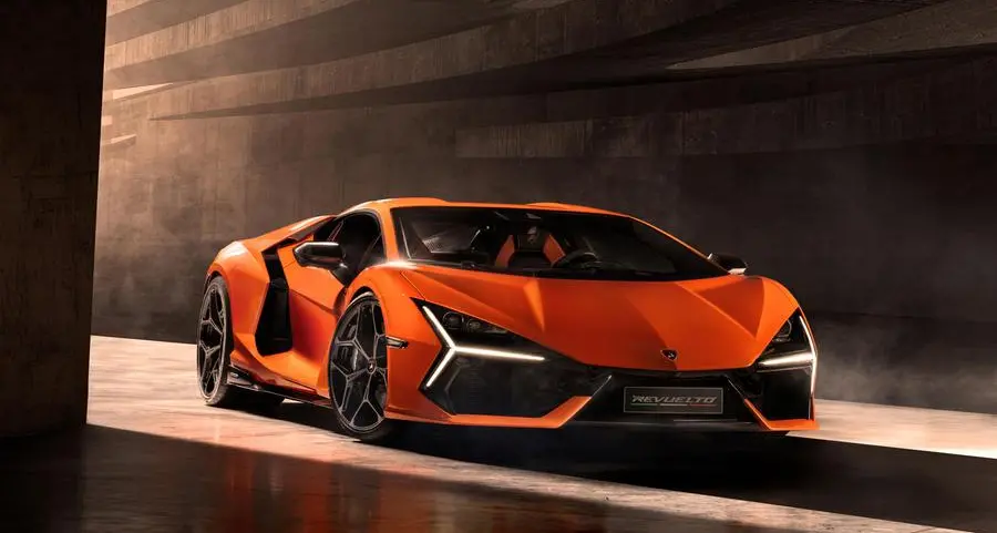 Lamborghini Revuelto: the first super sports V12 hybrid HPEV