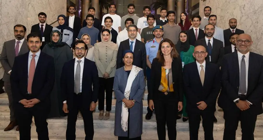 Ministry of Finance organises awareness session for Emirati students in Washington