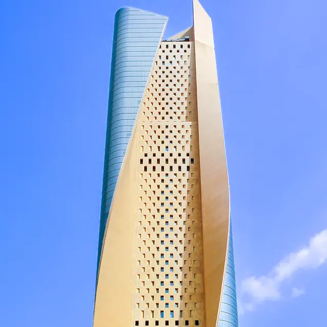 Al Hamra Business Tower achieves a landmark engineering milestone