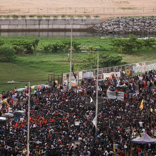Thousands of Sri Lankans rally over government handling of crisis
