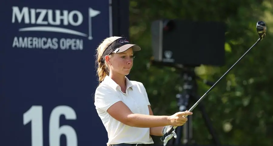 Hartlage leads as Zhang off to solid start in LPGA pro debut