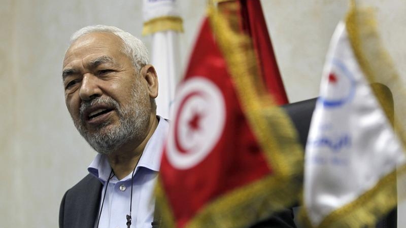 رئيس البرلمان التونسي السابق راشد الغنوشي يغادر مقر التحقيق في جرائم الإرهاب