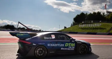 Cisco helps to usher in new era of full-sized driverless racing