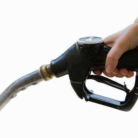 كم يبلغ سعر البنزين في الدول العربية؟