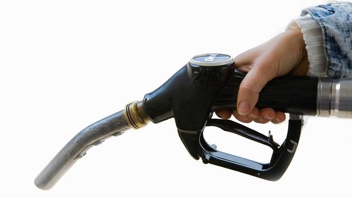 كم يبلغ سعر البنزين في الدول العربية؟