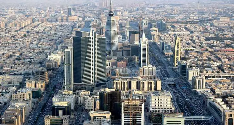الصندوق السيادي السعودي يدرس شراء حصة في شركة هيدروجين