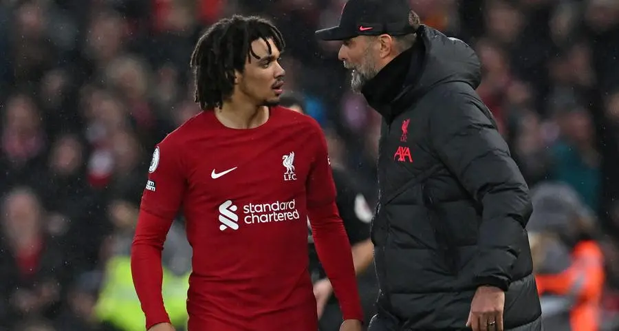 Liverpool's Alexander-Arnold hit by knee injury