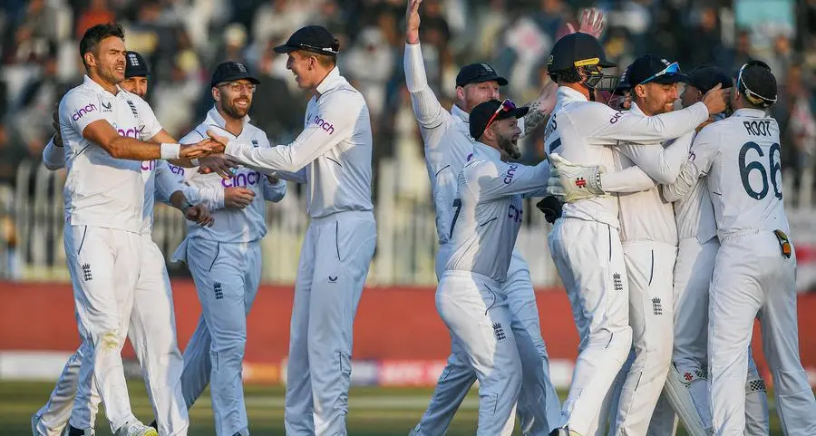 Pakistan-England Test delicately poised at tea on last day