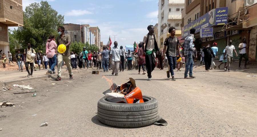 Tensions spread in Sudan as tribal clashes rage on
