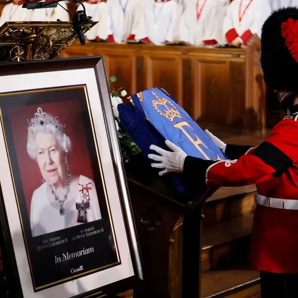 Paddington Bear tributes to Queen Elizabeth to go to charity