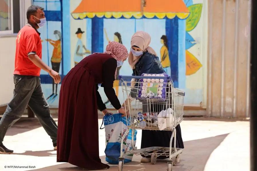 برنامج الأغذية العالمي يرحب بمساهمة مركز الملك سلمان للإغاثة والأعمال الإنسانية لتقديم المساعدات الغذائية للاجئين السوريين في المخيمات