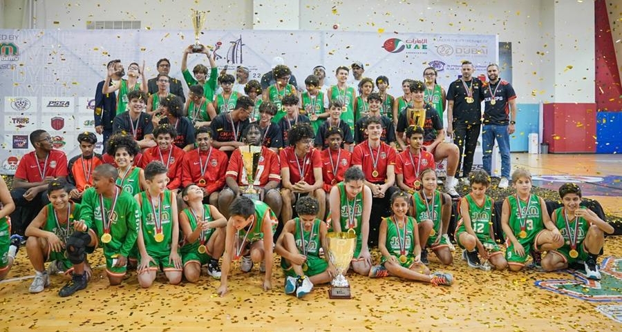 مجلس دبي الرياضي يتوج الفائزين في \"بطولة السلة المفتوحة للشباب\"