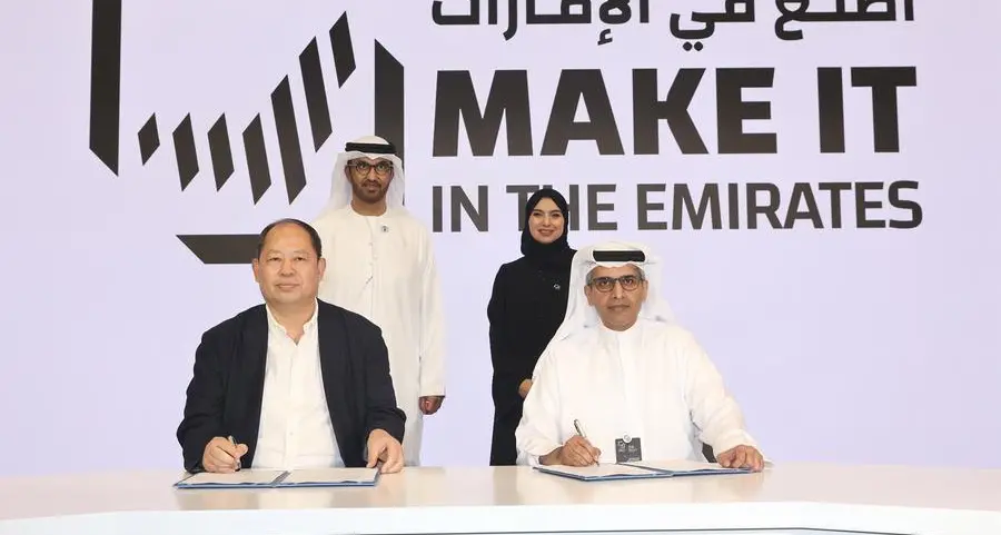 H.E. Dr. Sultan Ahmed Al Jaber and H.E. Dr. Amna bint Abdullah Al Dahak witness signing of Silal and China’s SVG