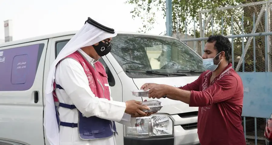 Bin Youssef collaborates with Qatar Charity to distribute iftar boxes to workers